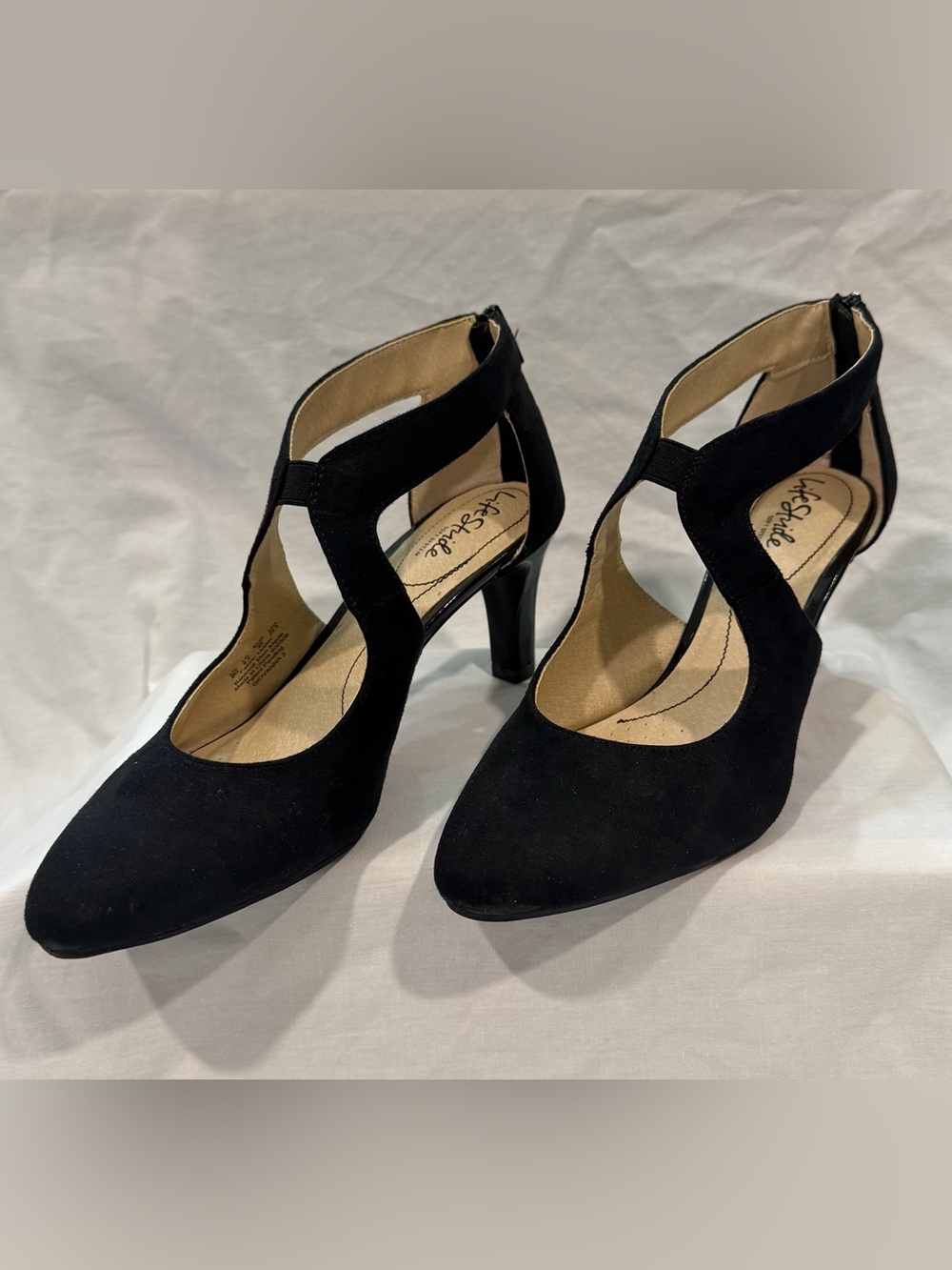 Life Stride Black Suede T-Strap Mid Heel Pumps